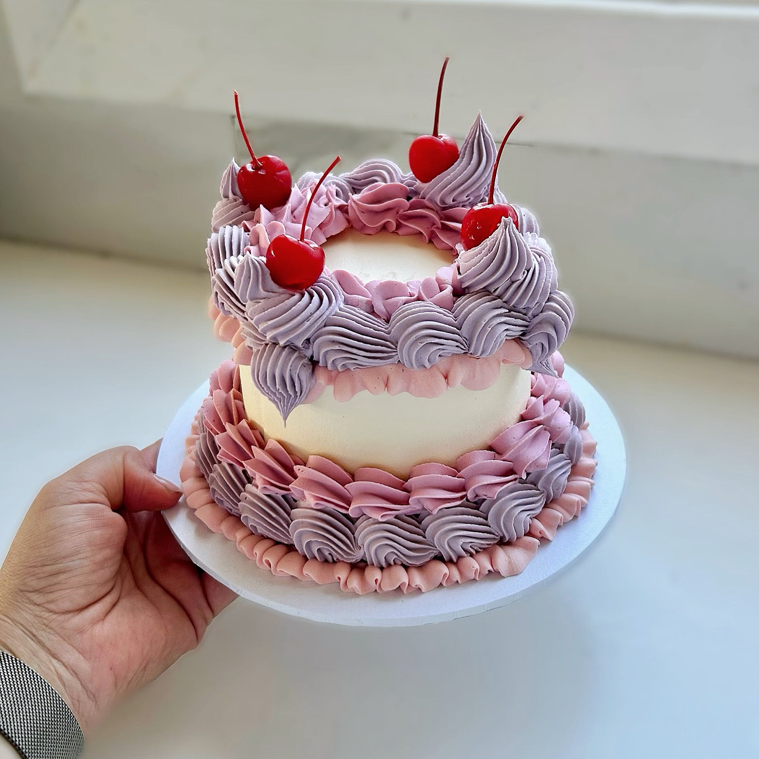 Mini cake vintage cherries