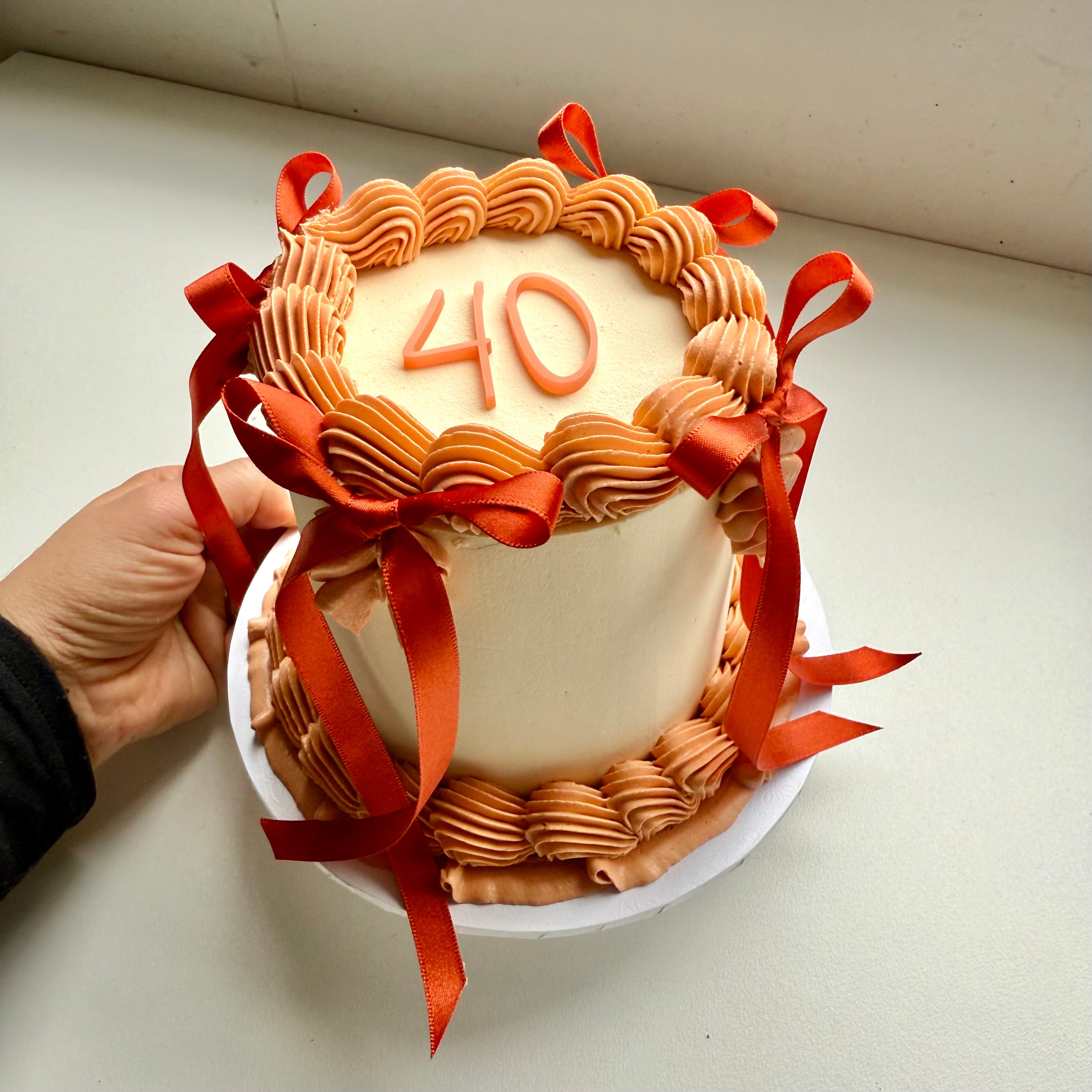 Vintage Celebration Cake (24HR)