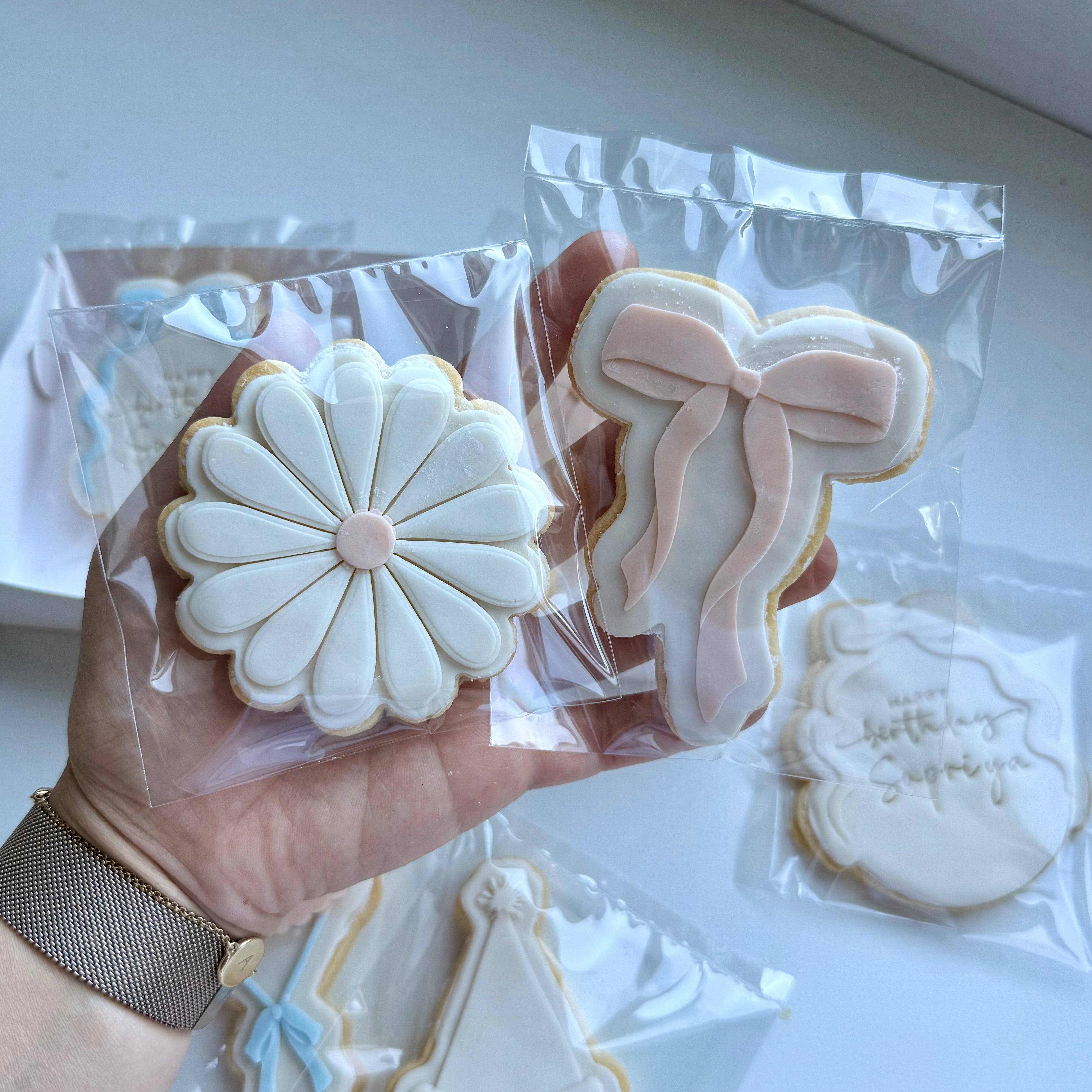 Bow & Daisy Flower Duo