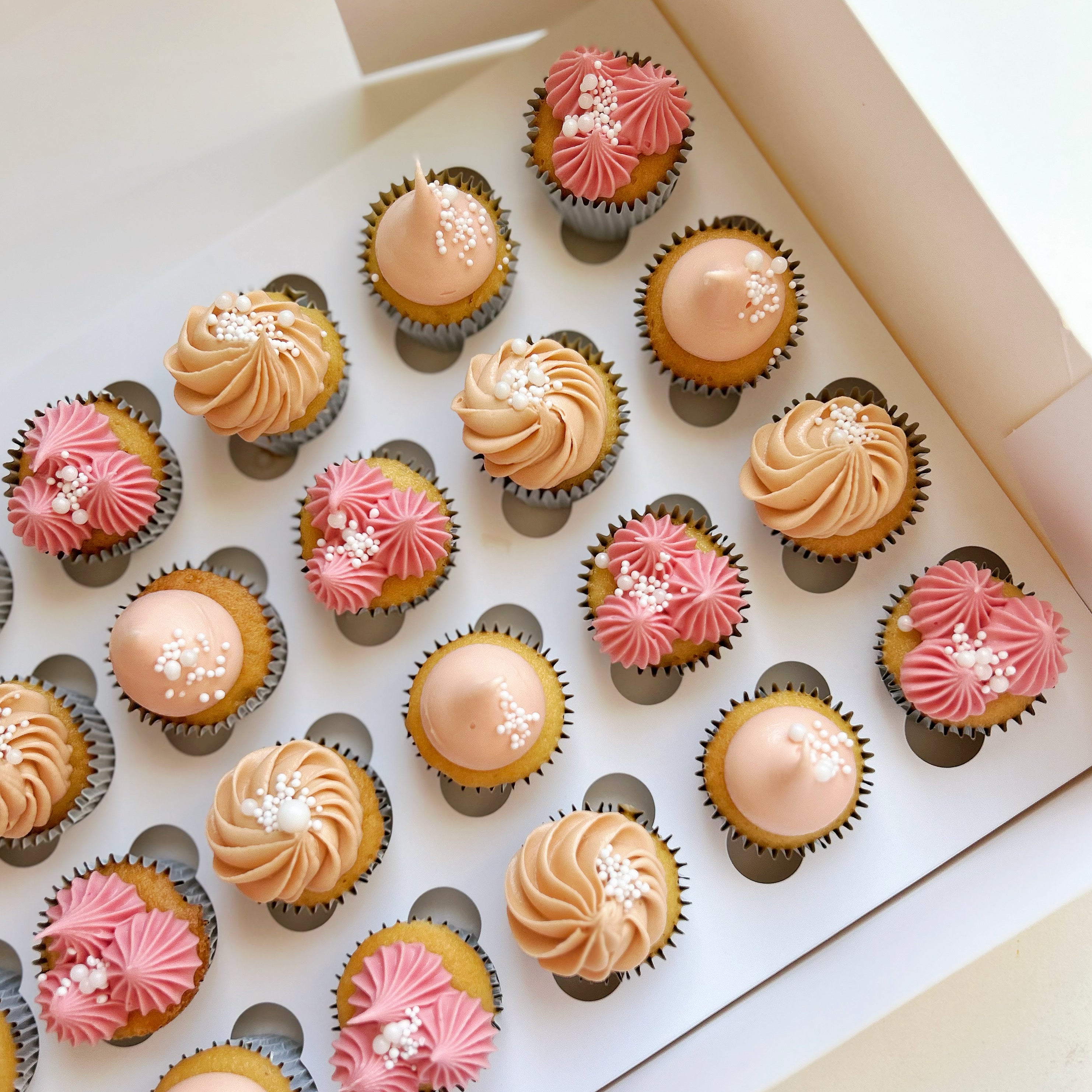 Mini Signature Cupcake (24HR)