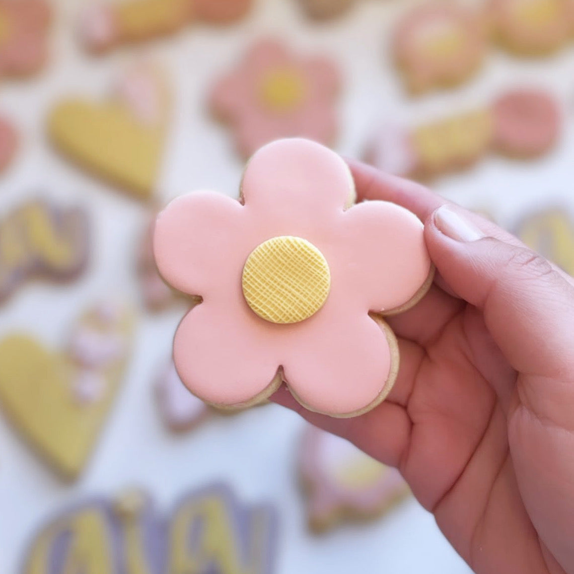 Retro Flower Cookie
