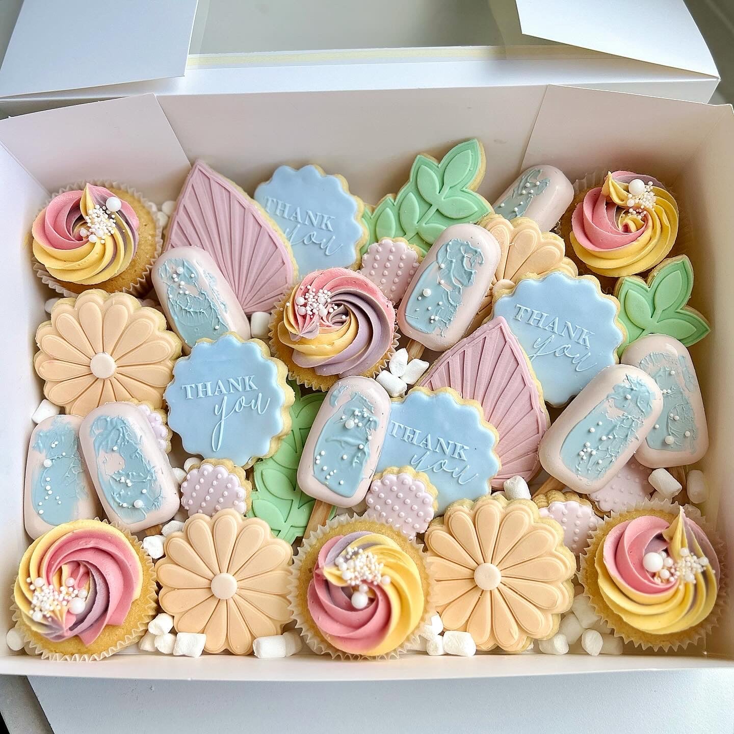 Thank You Luxe Dessert Box