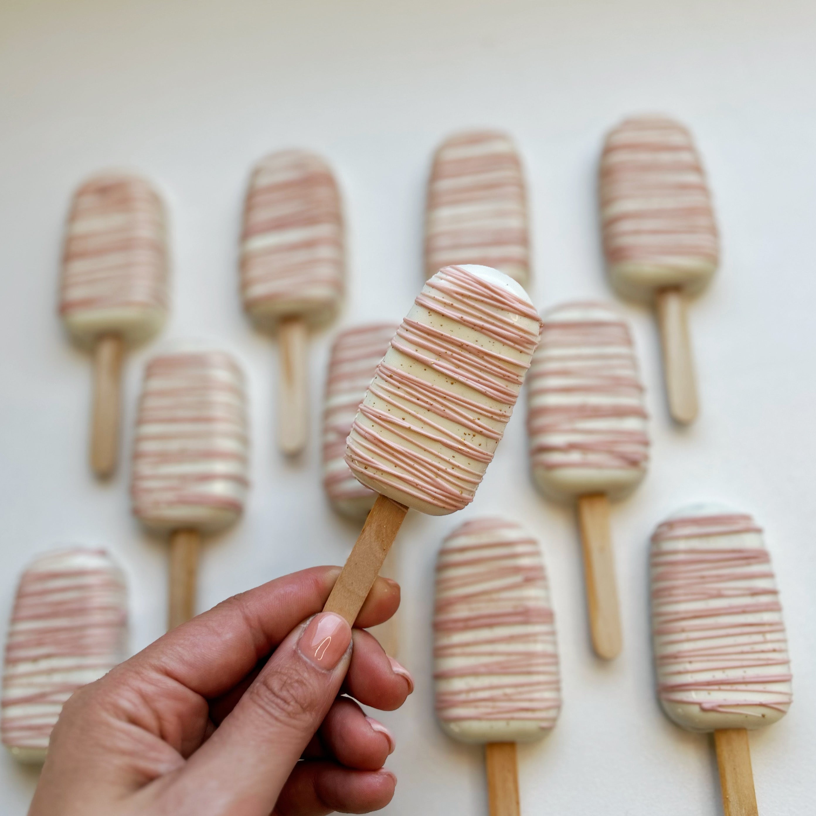 Drizzle Cakesicle